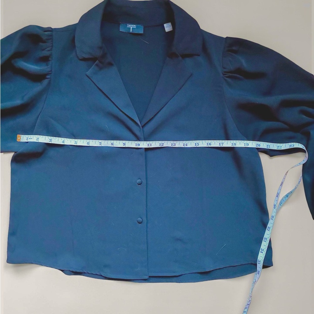 Tahari Black Cropped Blouse - Picture 3 of 3